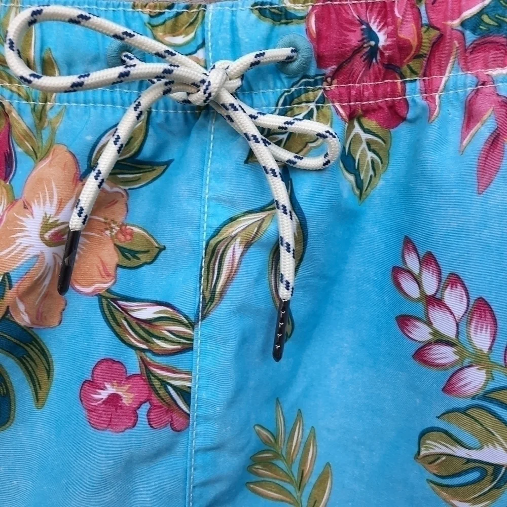 Tommy Bahama good inventory